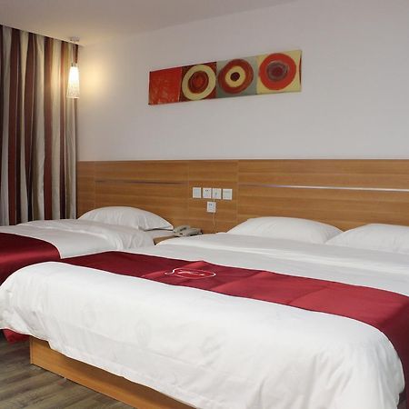 Thank Inn Chain Hotel Guangdong Shenzhen Baoan International Airport Екстериор снимка
